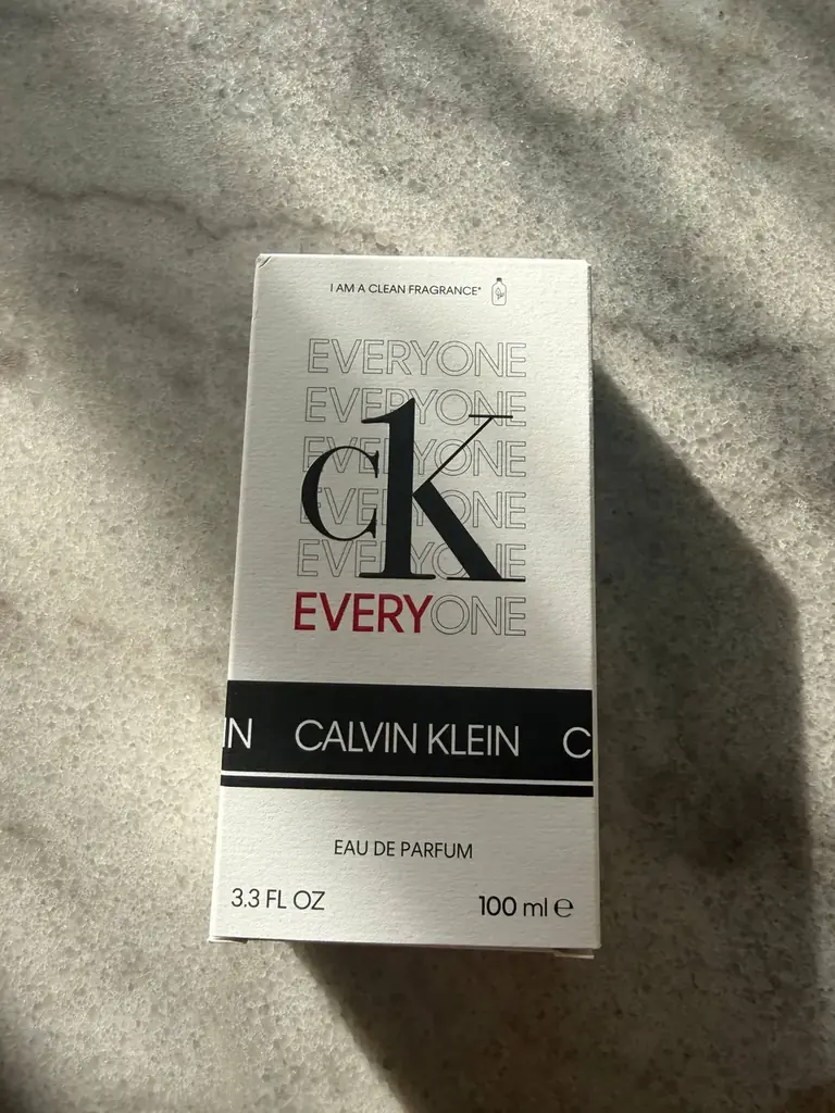 Продается оригинальный парфюм Calvin Klein everyone 100ML
