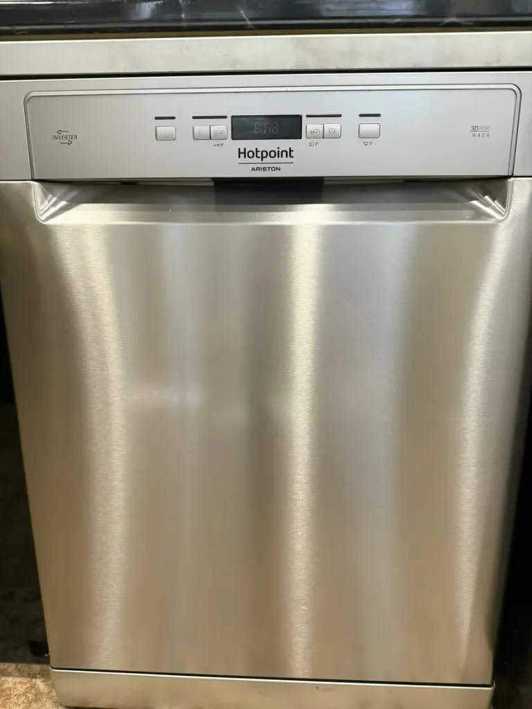 Посудомоечная машина Hotpoint-Ariston (нерж. сталь) — Отличное состояние