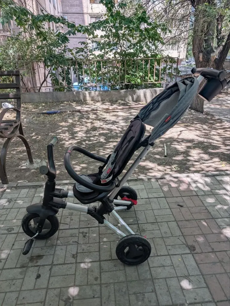 Продам Коляску - Велосипед трехколесный QPlay Nova Grey/Серый.