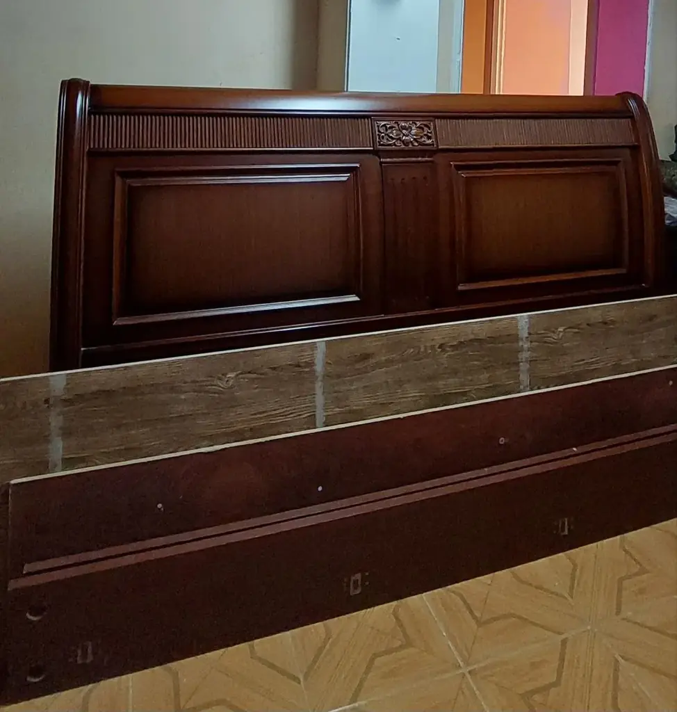 Срочно продаётся кровать, 1*80 на 2*20, 50000 драм, торг имеется