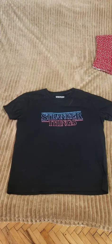 Распродаю одежду по низким ценам. От 1500 драм. Размеры S/XS