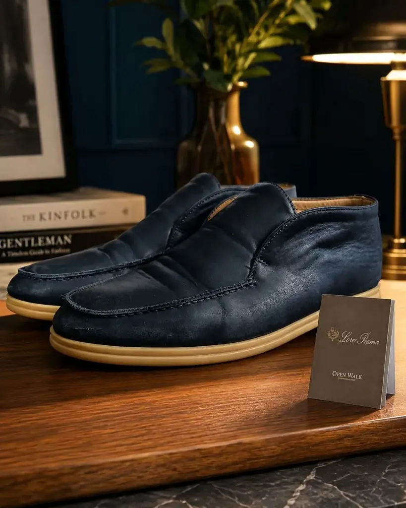 Продаётся одна пара классических оригинальных туфель Loro Piana Open Walk в нормальном состоянии.