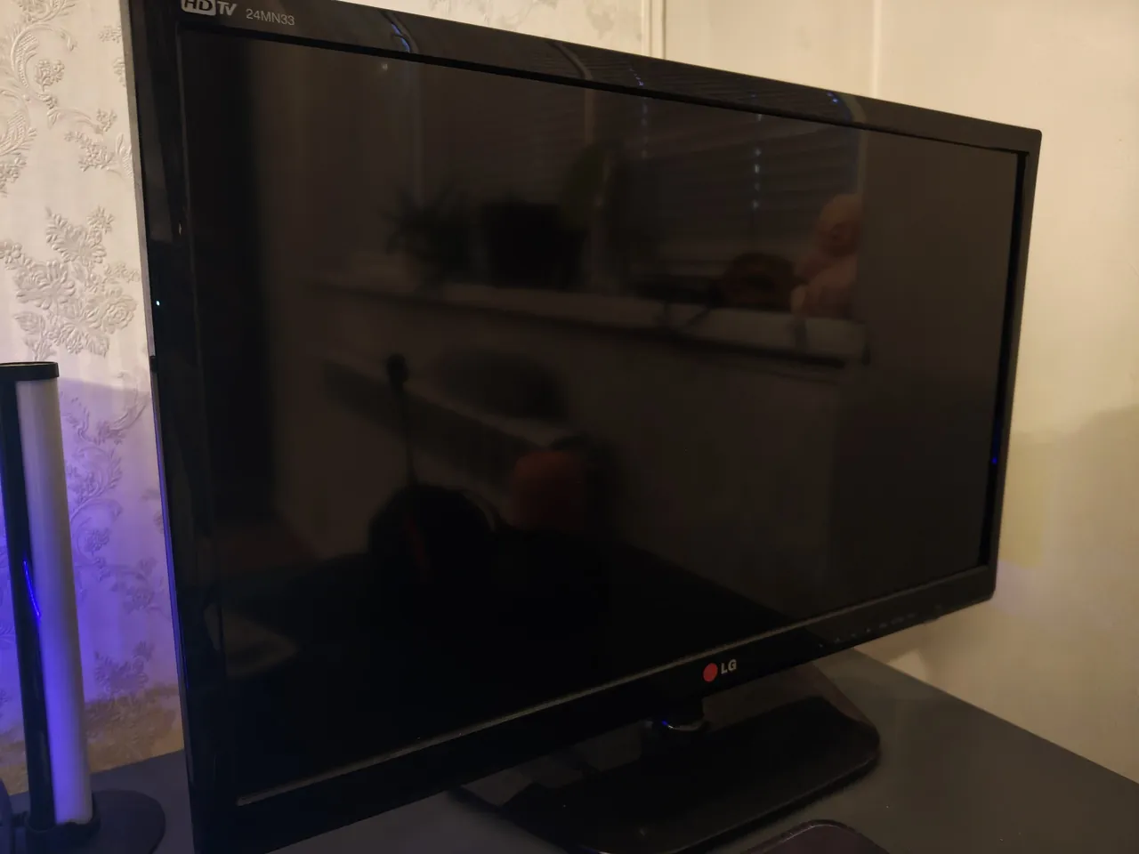 Продается телевизор/монитор LG 24MN33A (24 дюйма)