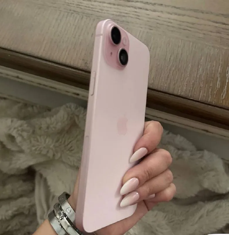 Продается Apple iPhone 15 plus pink - 128 gb - 80 % батарея - в очень хорошем состоянии - только ес…
