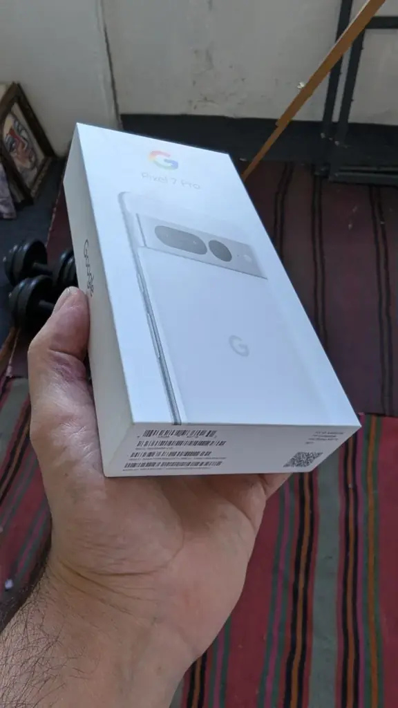 Продам Google Pixel 7 Pro (12 GB RAM) — Unlocked