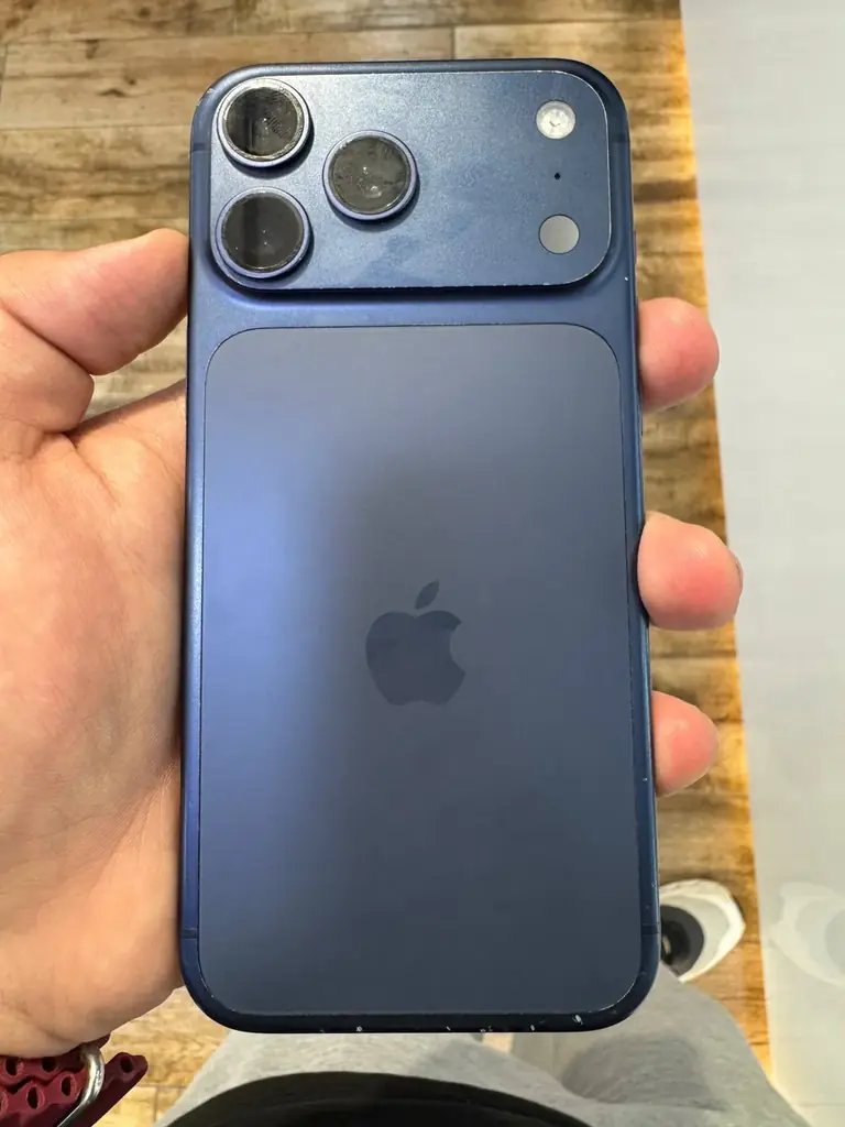 Продается iphone 17 Pro Max 256gb Esim Deep Blue