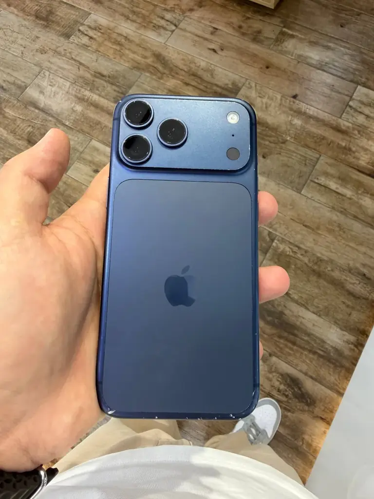 Продается iphone 17 Pro Max 256gb Esim Deep Blue