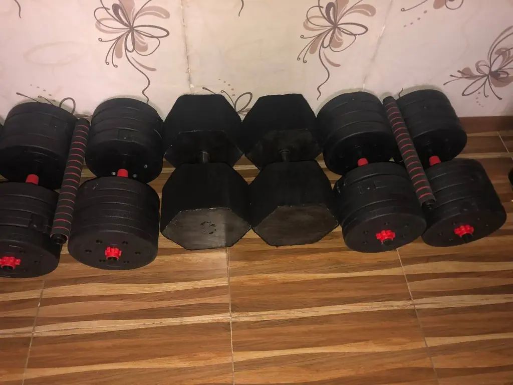 Продаются гантели
