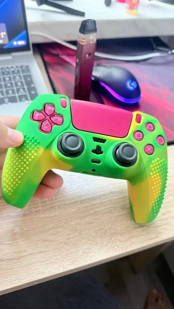 🎮 Продаются оригинальный Sony DualSense для PS5 и коллекционная фигурка Funko Pop!