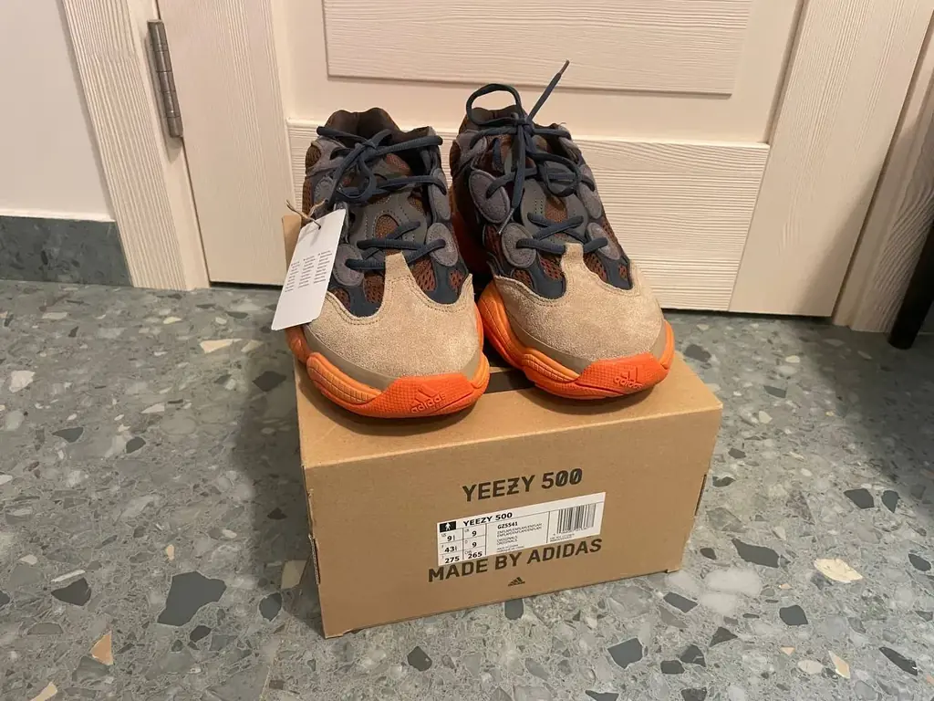 Adidas Yeezy 500 Enflame, новые оригинальные кроссовки, размер 43 и 1/3. Не подошел размер поэтому …