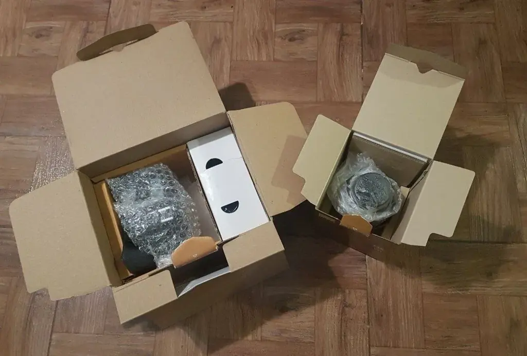 Продам зеркальный фотоаппарат Nikon D610 и универсальный зум-объектив DX nikkor 18-140mm