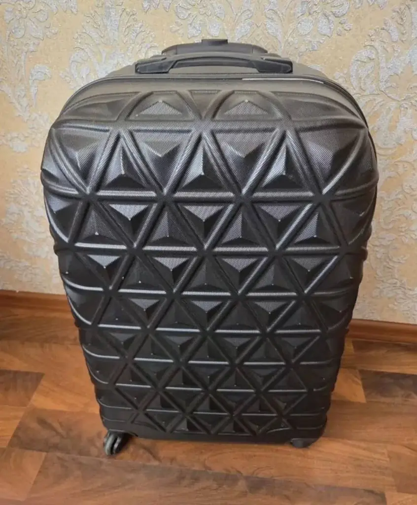 Дорожный чемодан, средний ( 74 х 42 х 30 )