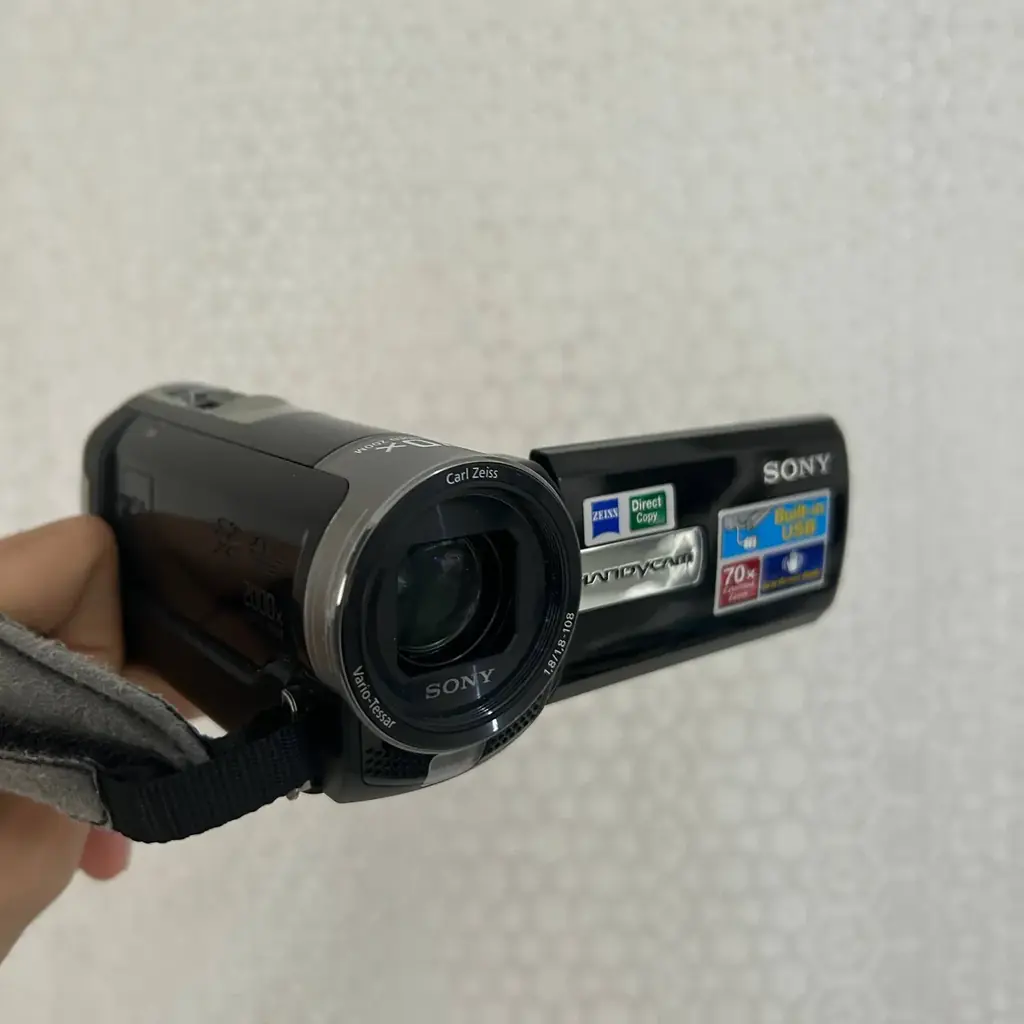 📹 Sony Handycam DCR-SX45E — 300 GEL