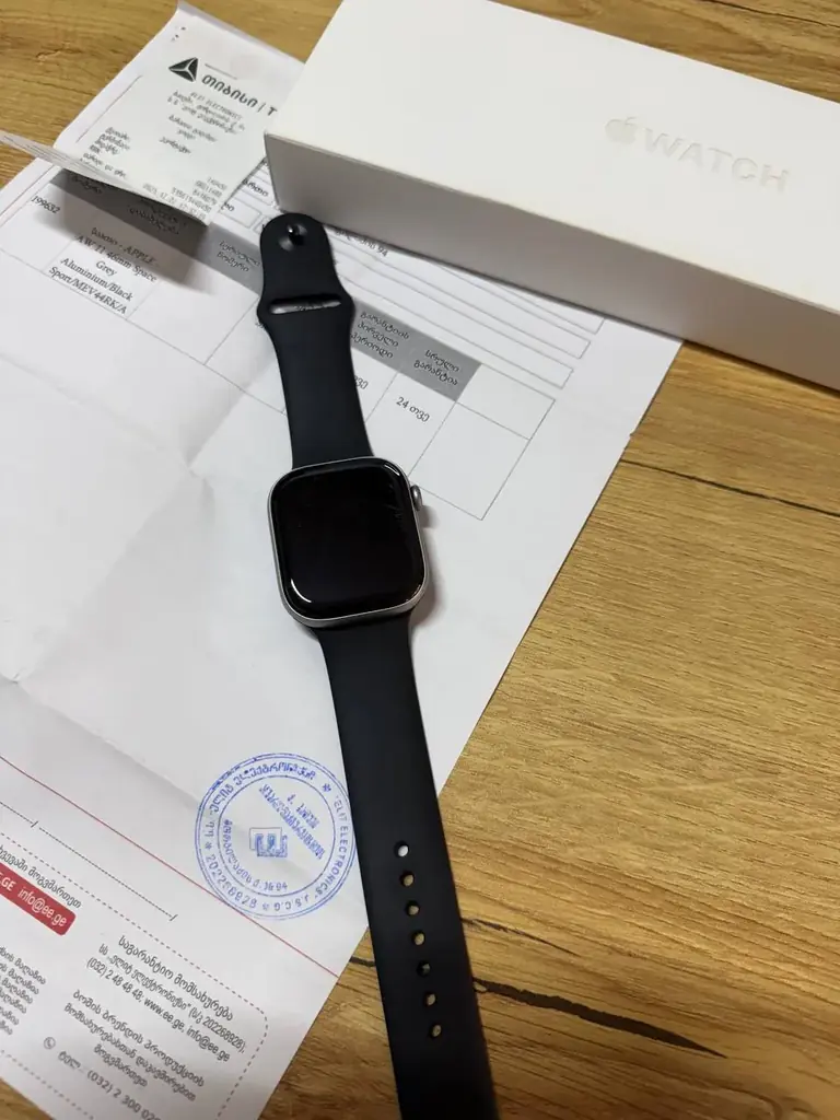 Продам Apple Watch 11 46мм . Покупались в элит электроникс в декабре 2025. Есть чек , гарантийный т…
