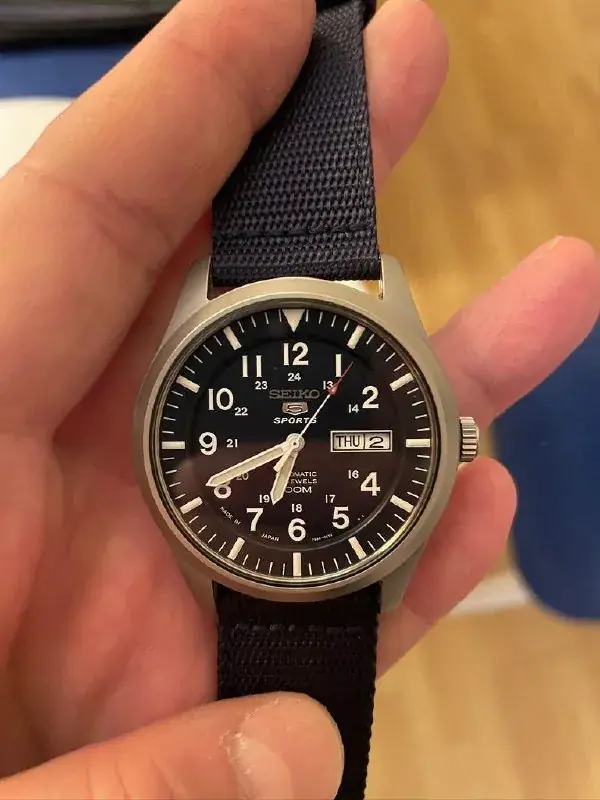 Продам чесы SEIKO 5 Blue Automatic (SNZG11J1) в идеальном состоянии. Made in Japan. + 2 фирменных р…