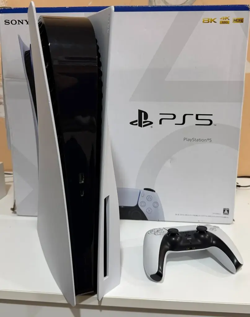 playstation 5 с дисководом в идеальном состоянии полный комплектация коробка 1300 лари записаны игры