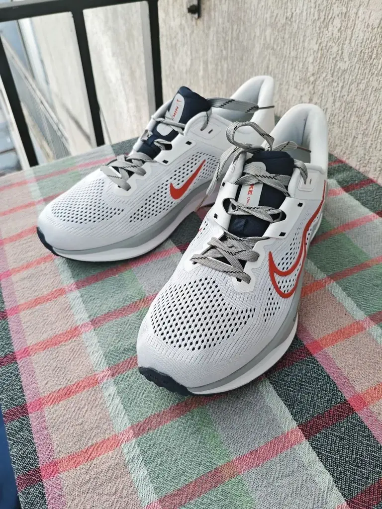 Беговые кроссовки Nike Quest 6 FD6033-107