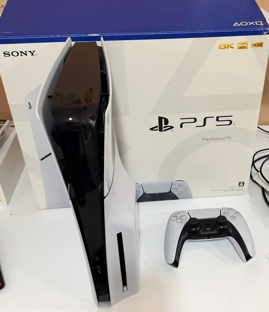 PlayStation 5 slim 1 ТБ с дисководом идеальная полная комплектация с коробкой 1500 лари