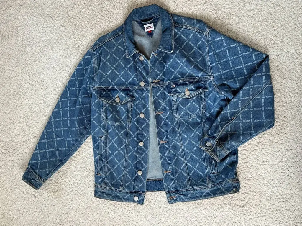 Джинсовая куртка Tommy Hilfiger (S) — универсальная классика