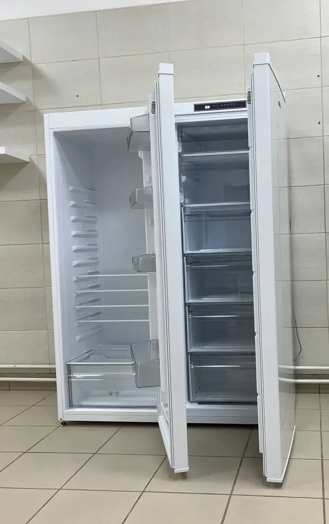 Продам холодильник и морозилку
