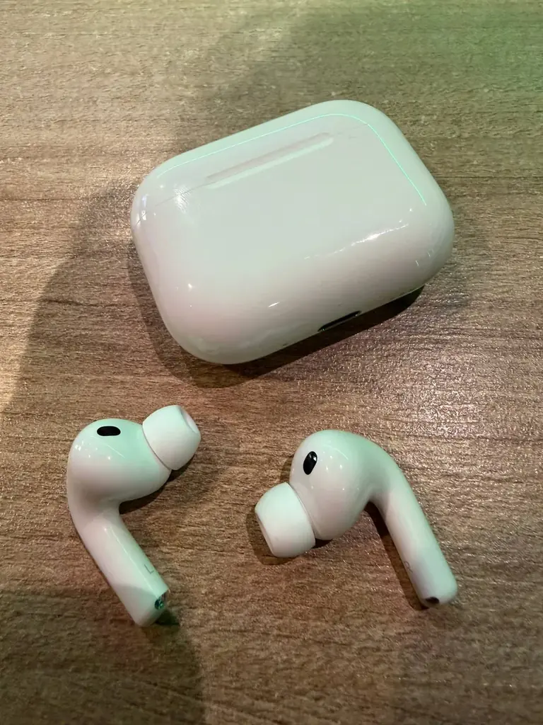 Продам AirPods Pro 3.