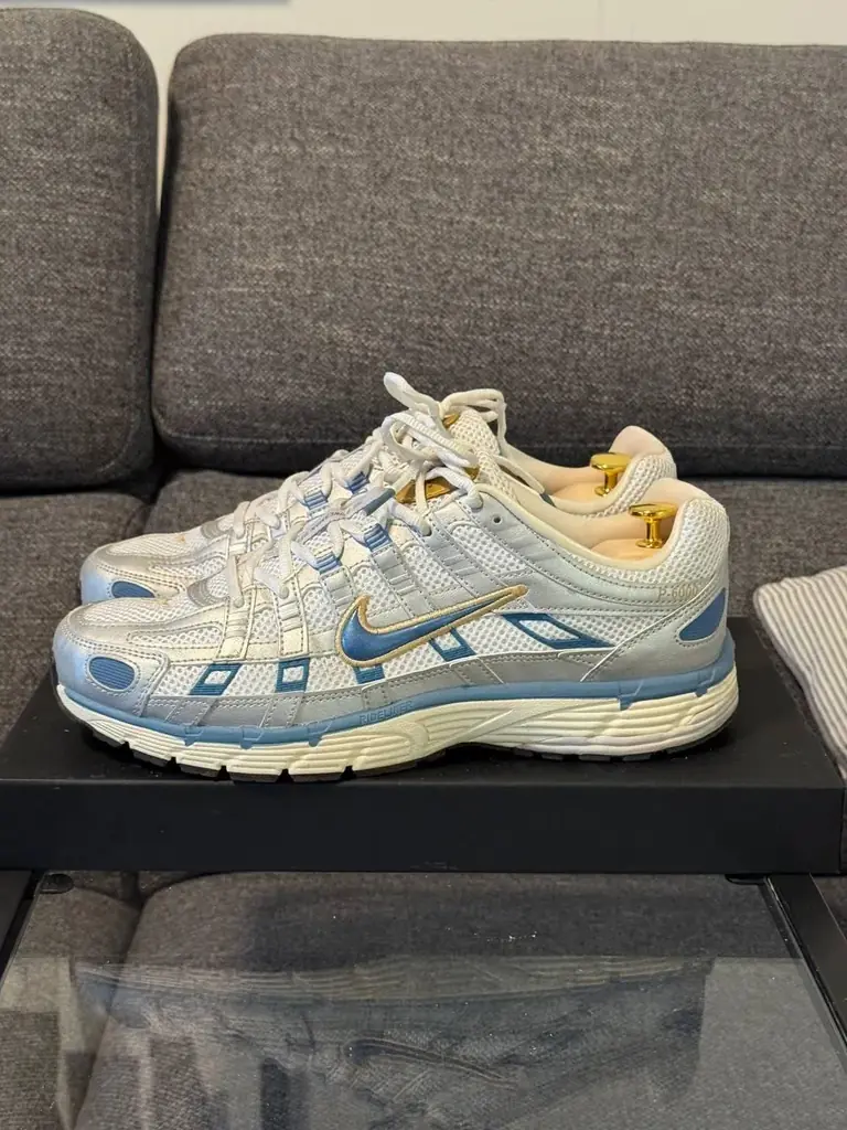 Продаю кроссовки Nike P600