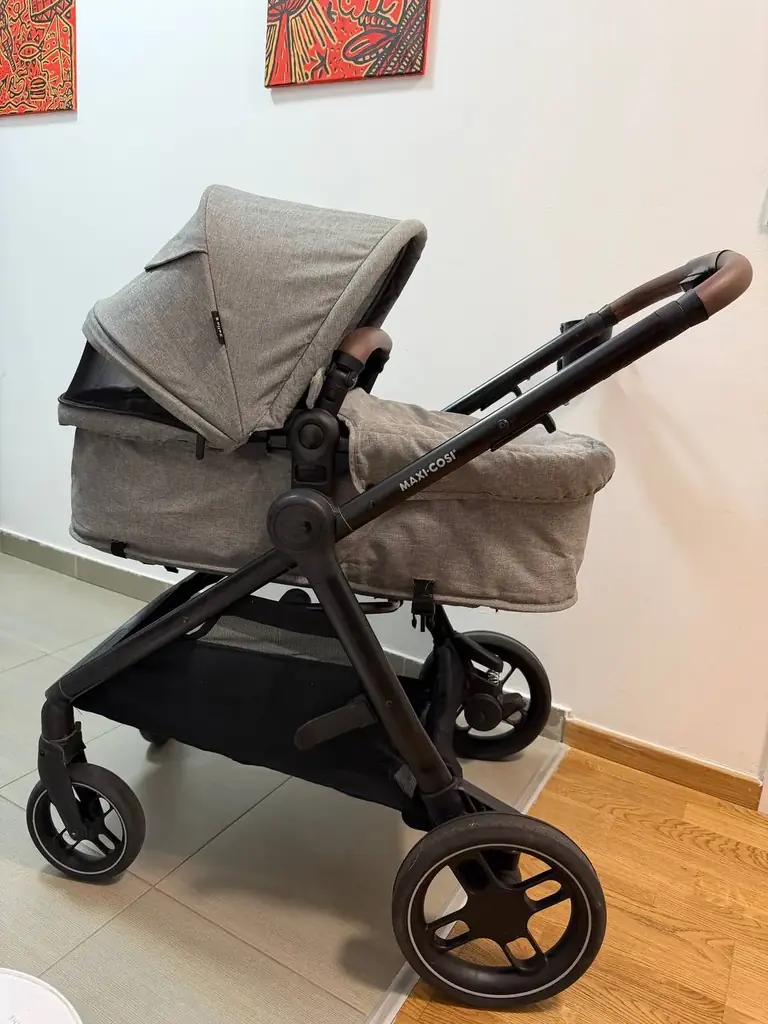 Продам коляску Maxi-Cosi VSO 3 в 1