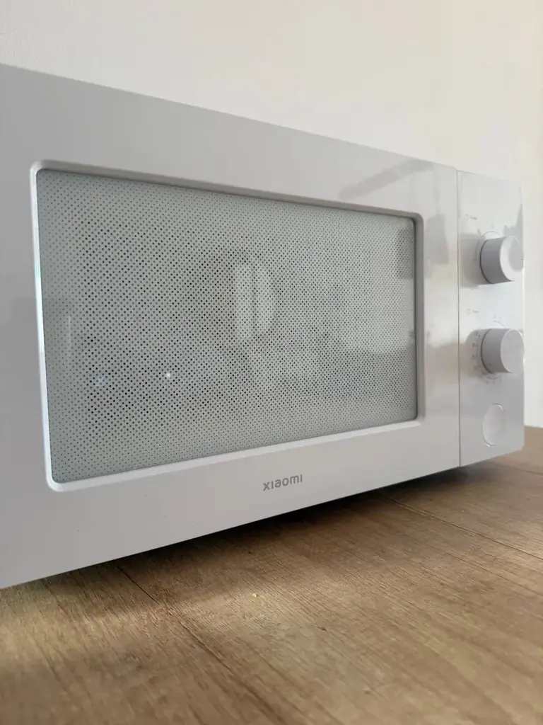 Продается микроволновка Xiaomi, 5500 RSD