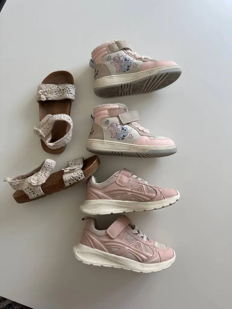 Продаю обувь для девочки, р. 29, H&M.