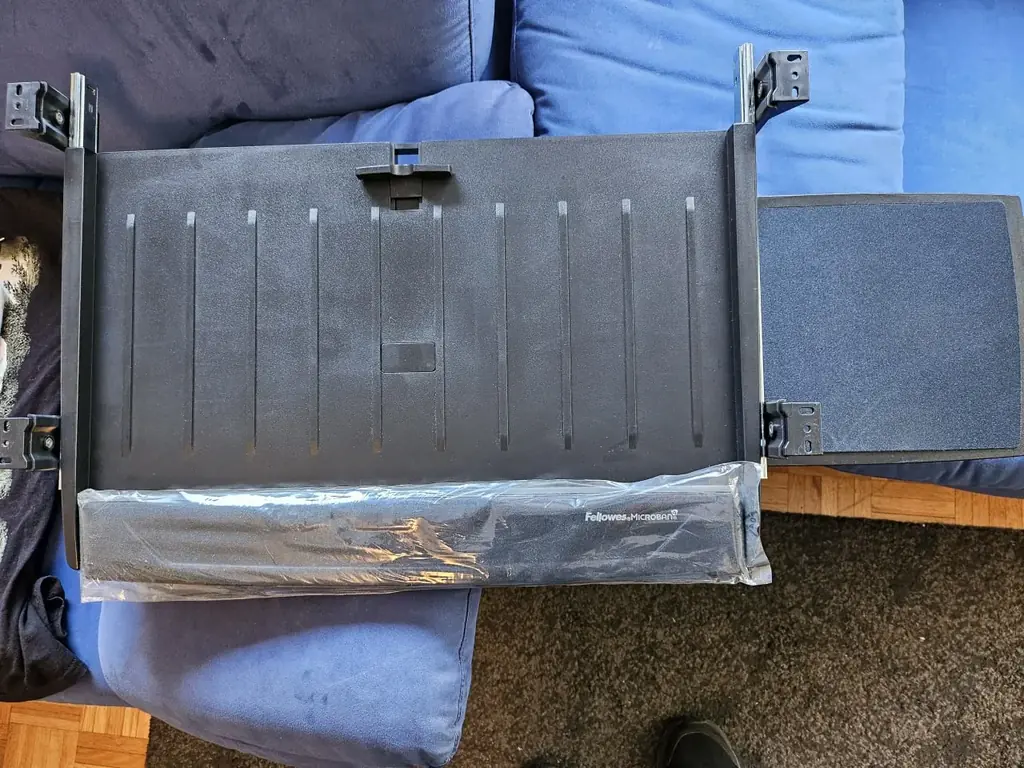 полка для клавиатуры FELLOWES OFFICE SUITE DELUXE