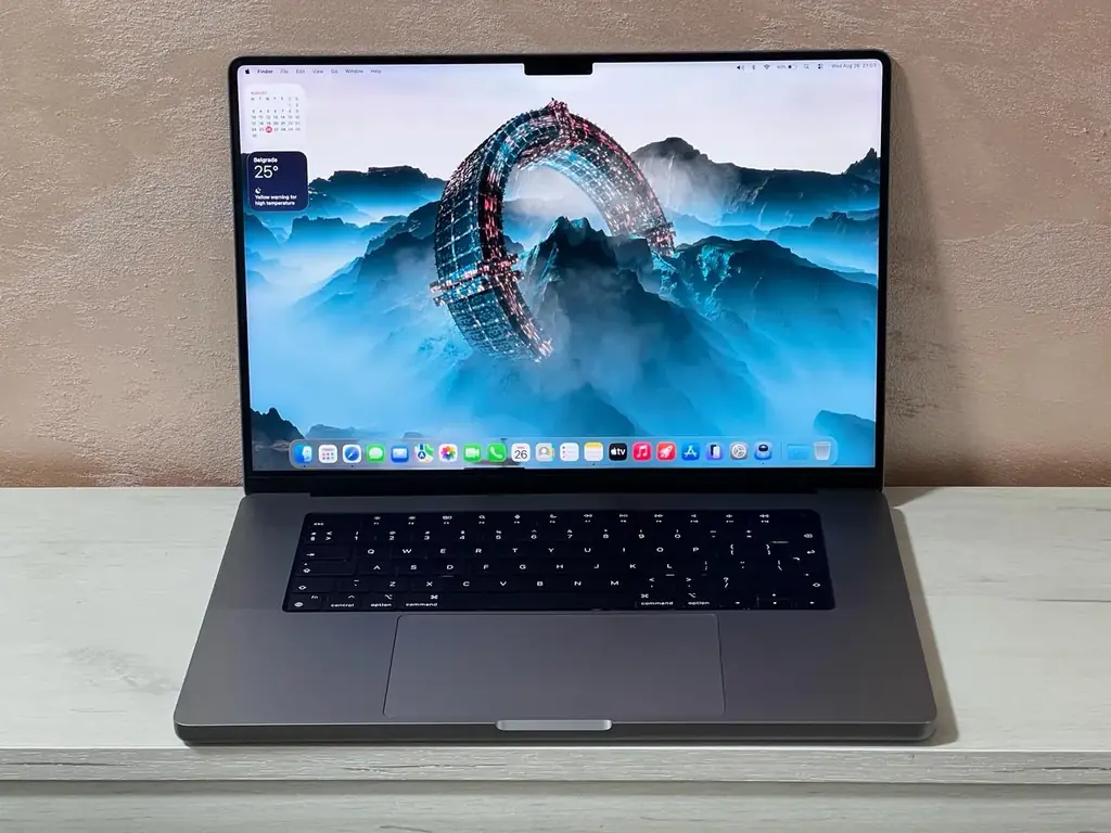 Uber-машина Apple MacBook Pro 16-inch
