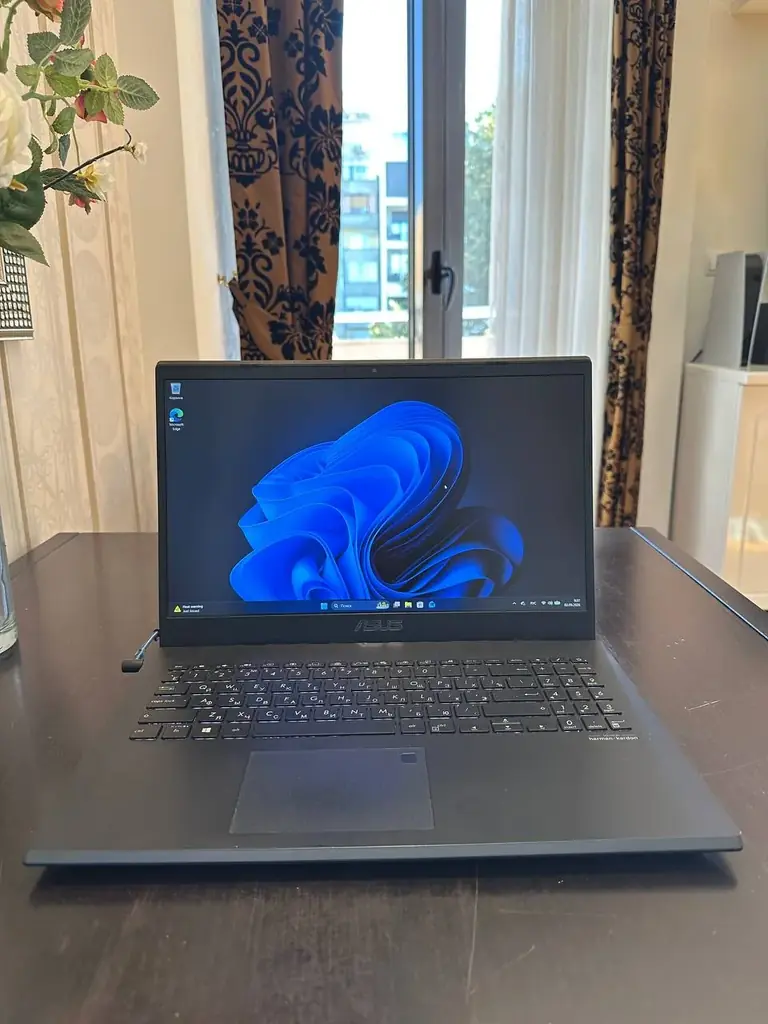 ASUS VivoBook X571GT — i5-9300H, GTX 1650, 16GB RAM, SSD+HDD