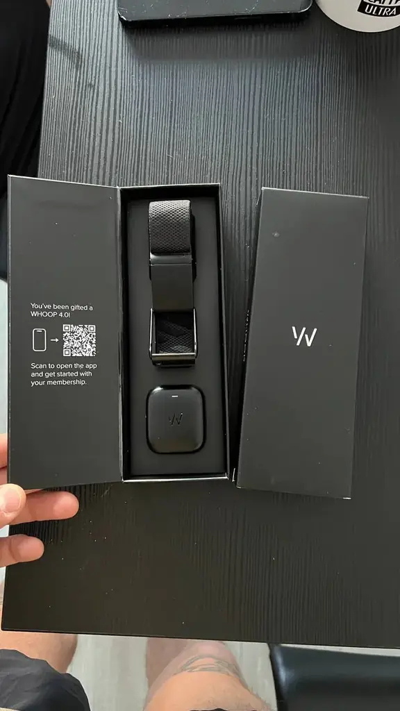 Продам WHOOP фитнес браслет