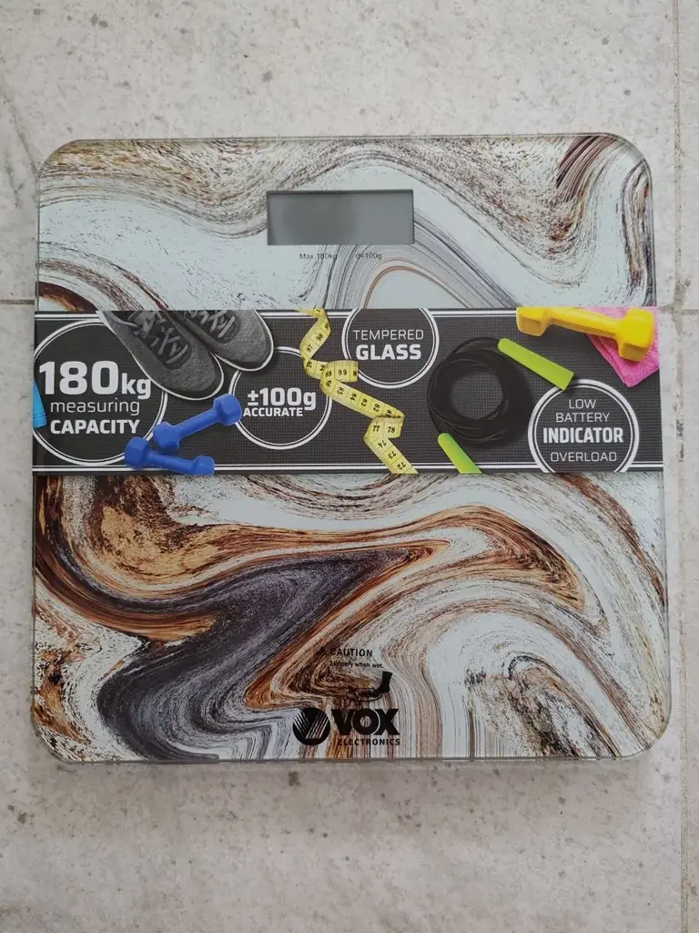 Продаются напольные электронные весы VOX Electronics PW546 с мраморным притом.