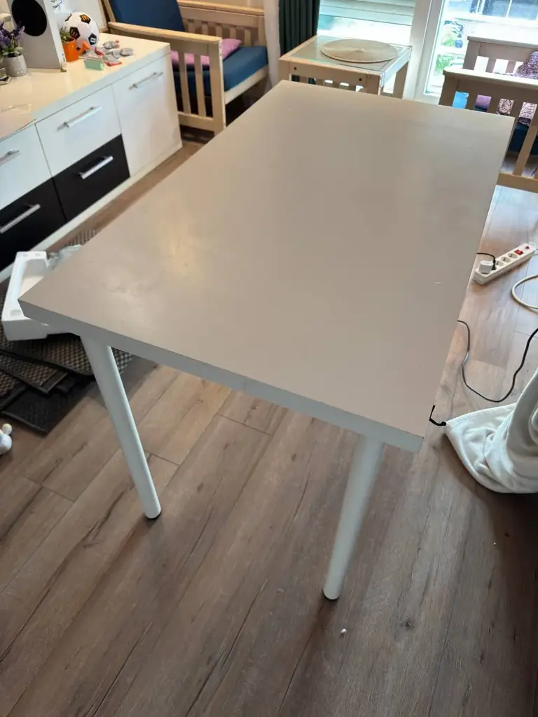 Тип: Стол Ikea