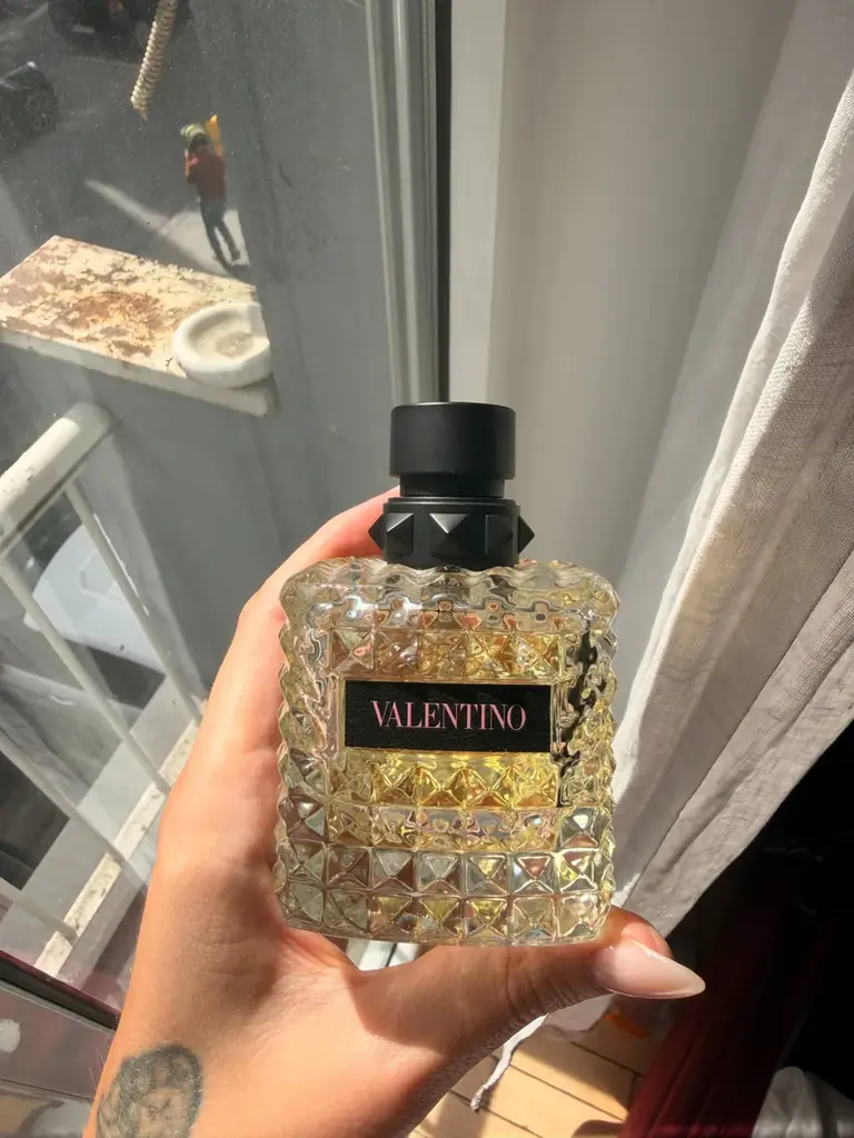 Valentino Donna Born in Roma Yellow Dream, 100 мл