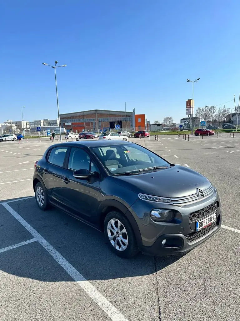 Citroën C3 2017 года.
