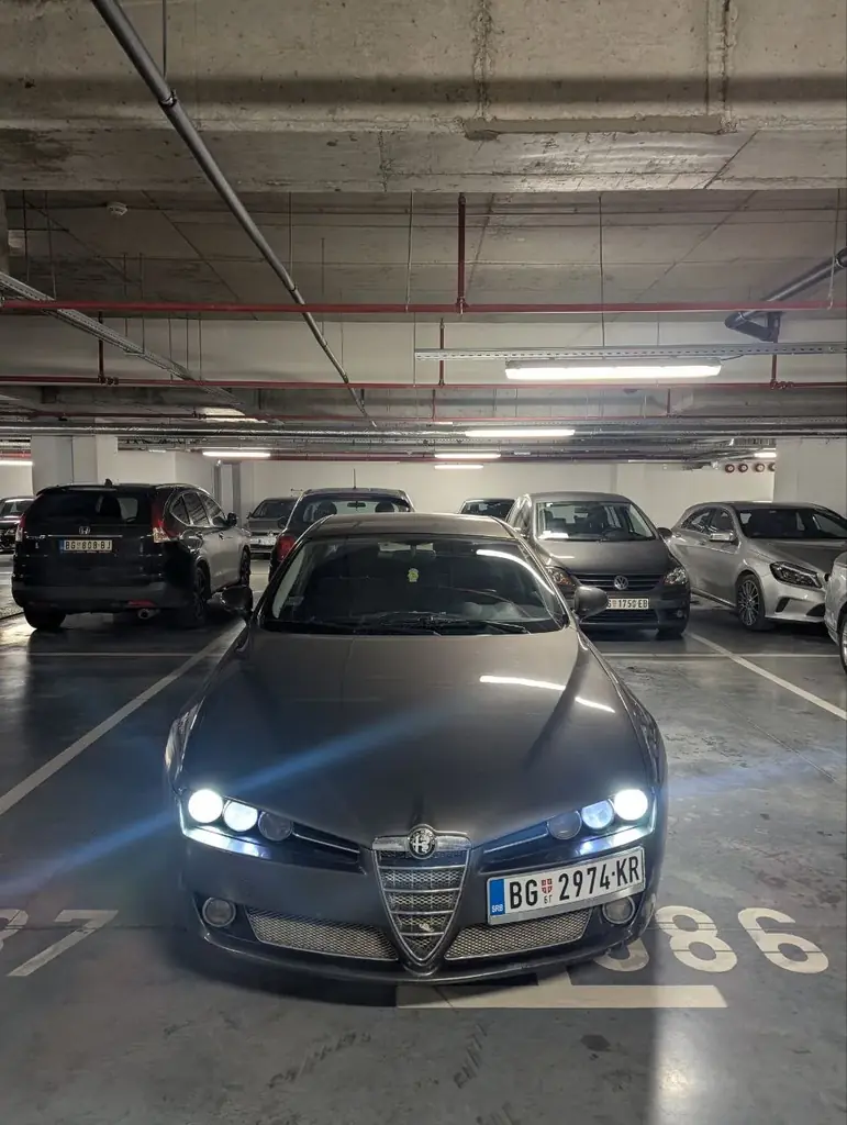 Белград. Продам Alfa Romeo 159, 2007, 1.9 jtdm (турбо дизель, 150 л.с.), механика. Регистрация до о…