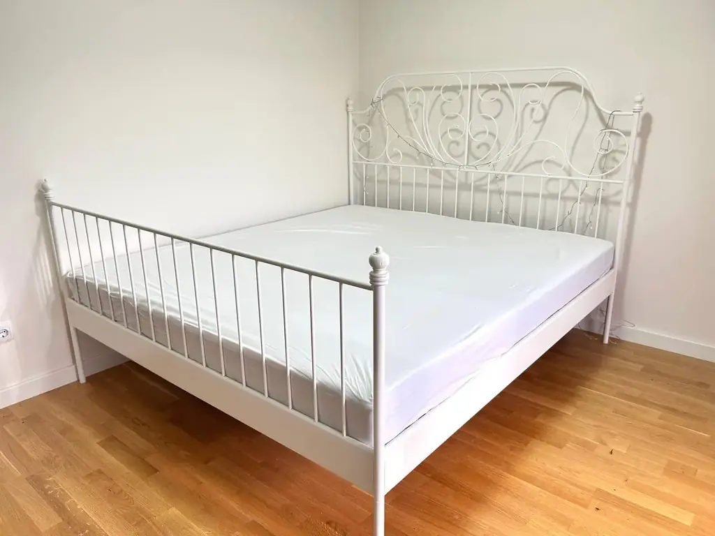 Кровать IKEA LEIRVIK