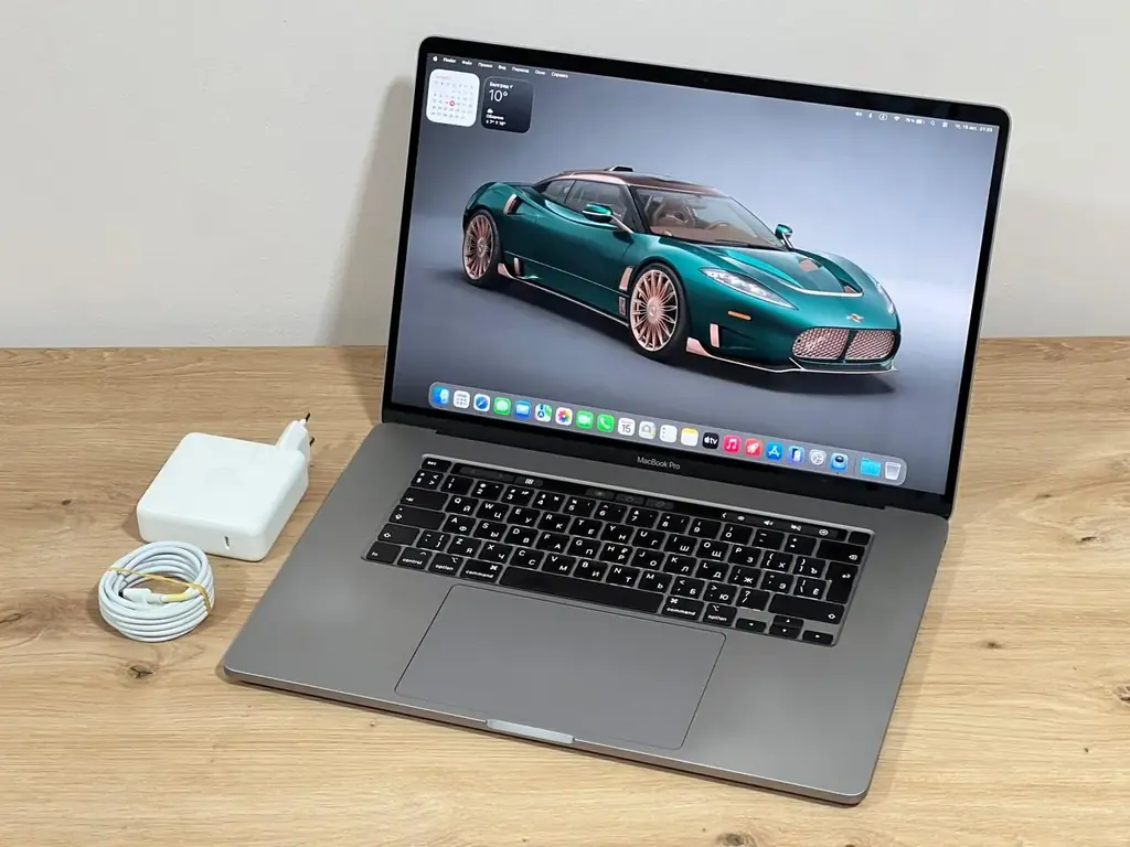 1️⃣ Apple MacBook Pro 16" (2019) Space Gray