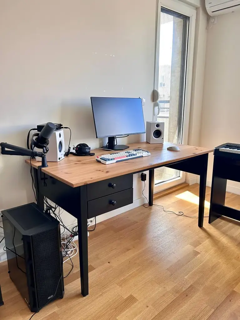 Стол IKEA - 110€