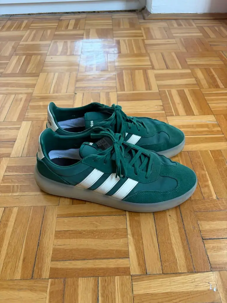 Продам Adidas Barreda Decode, зелёные, размер 43⅓