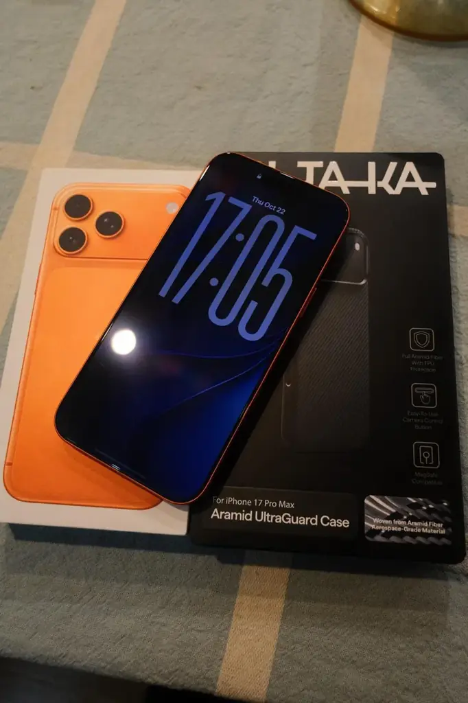 iPhone 17 Pro Max 256 GB Orange + Оригинальный кевларовый чехол Pitaka