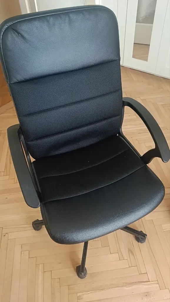 Продам: