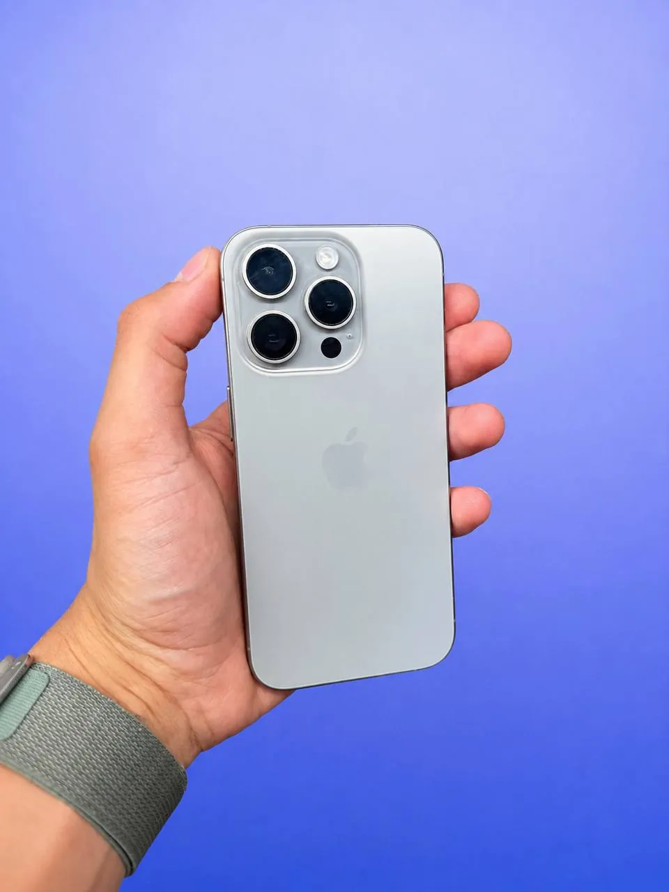 Продам iPhone 15 Pro 128 ГБ