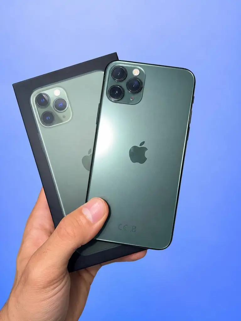 Продам iPhone 11 Pro