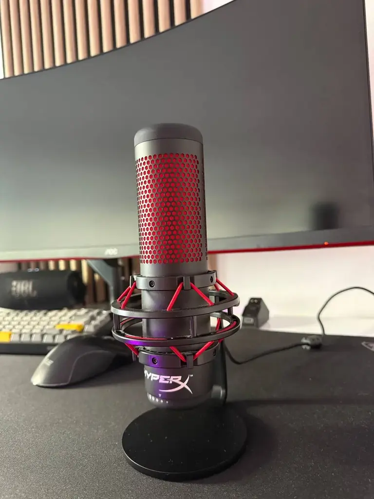 Продам микрофон HyperX QuadCast. 80€