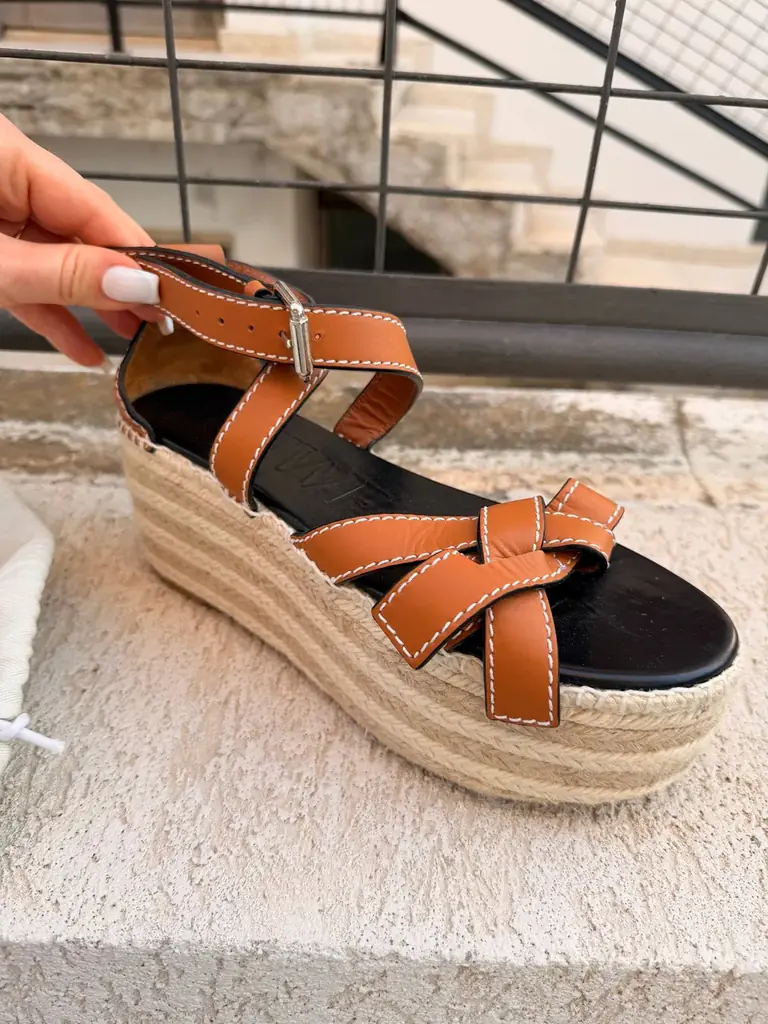 Бомоножки Loewe, размер 40, одеты 2 раза, с профилактикой, цена 450€