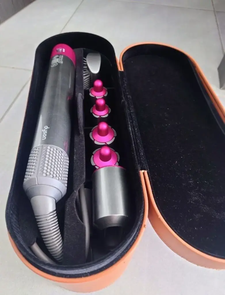 Dyson Airwrap styler - €330 Лимассол