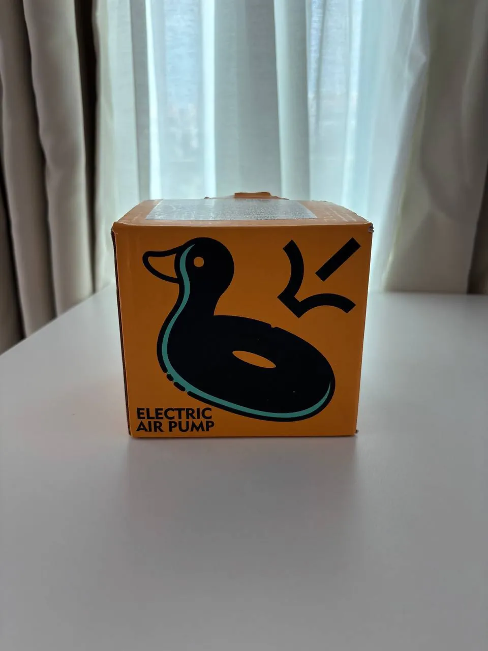 Продам новый автомобильный электрический насос Electric Air Pump CZ-198A.